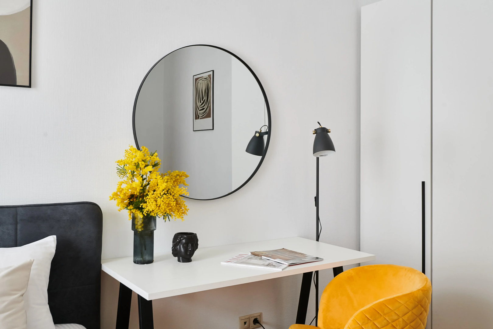 Квартира GM Apartments Яркая Трехкомнатная у Красной Площади