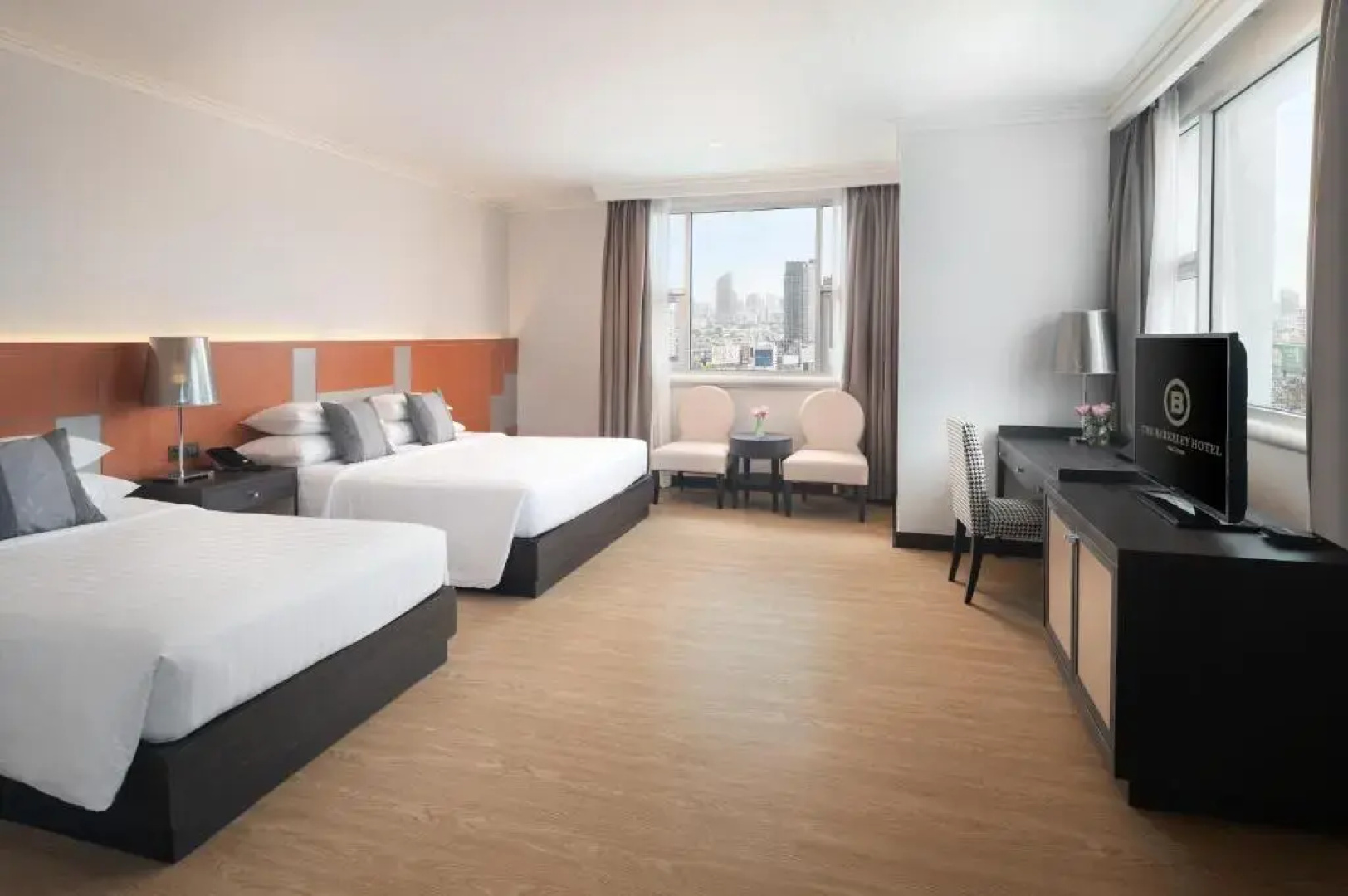 Отель The Berkeley Hotel Pratunam