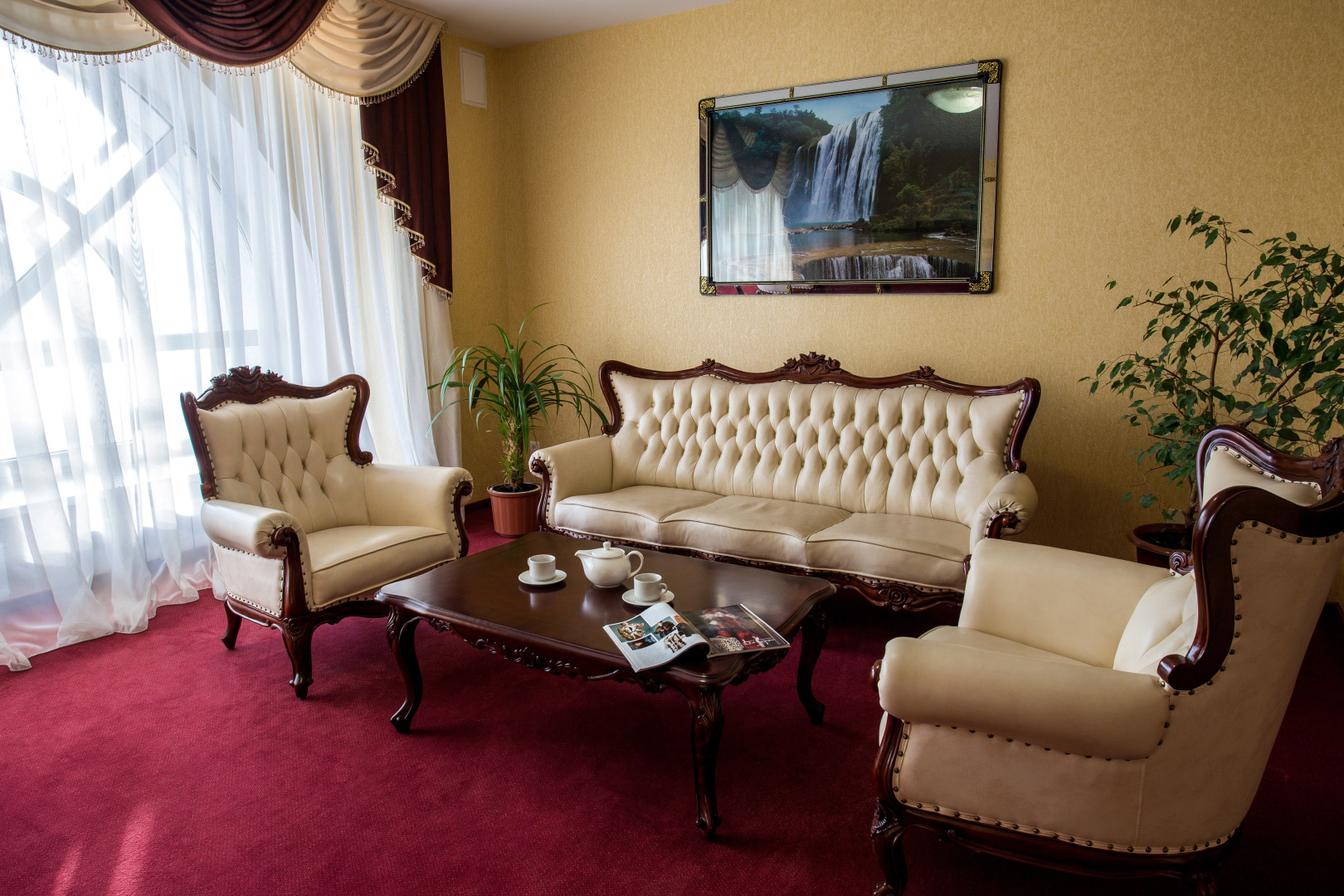 Отель Марафон