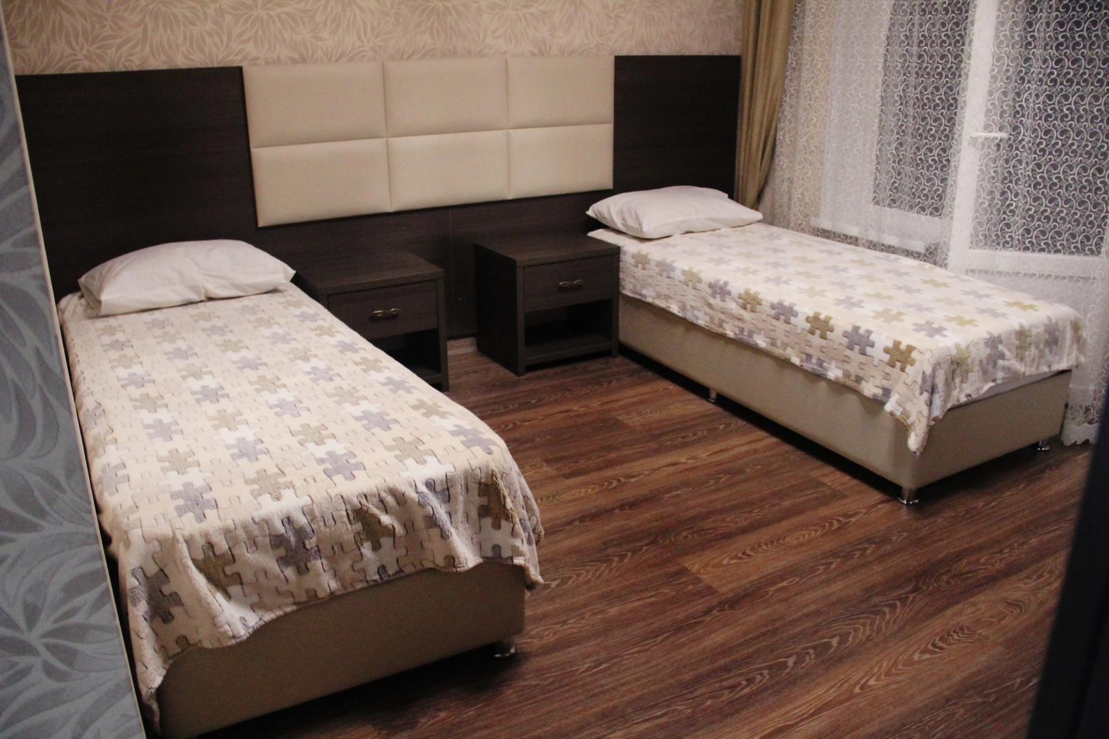 Моцарт Холл