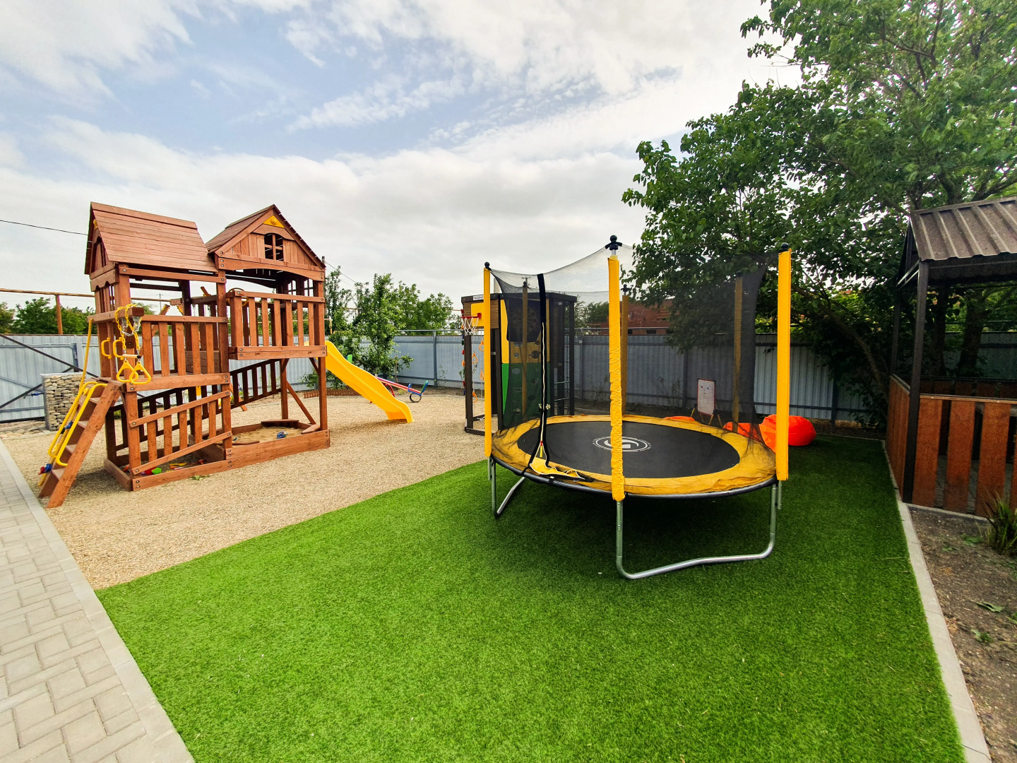 Частный Дом на Берегу Азовского Моря