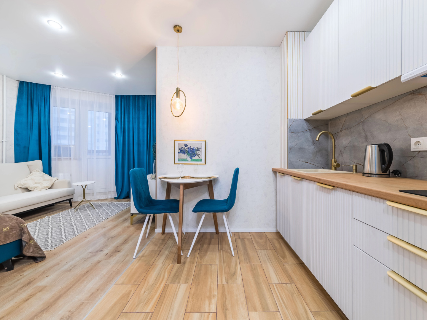 Апартаменты Дизайнерские «Арт Волна» в новом доме рядом с метро и Ладожским вокзалом