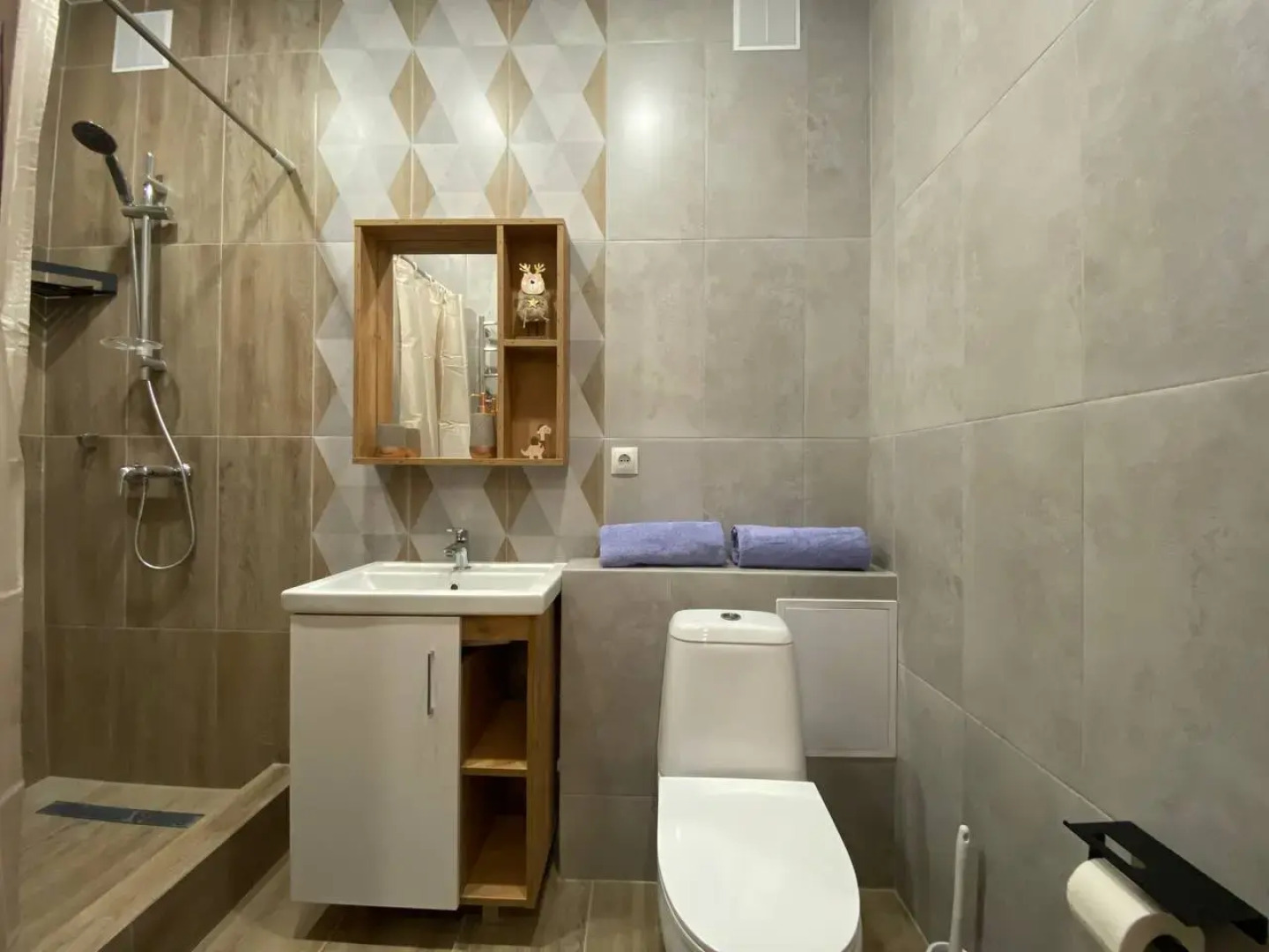 Апартаменты Room-Room Кировский 3