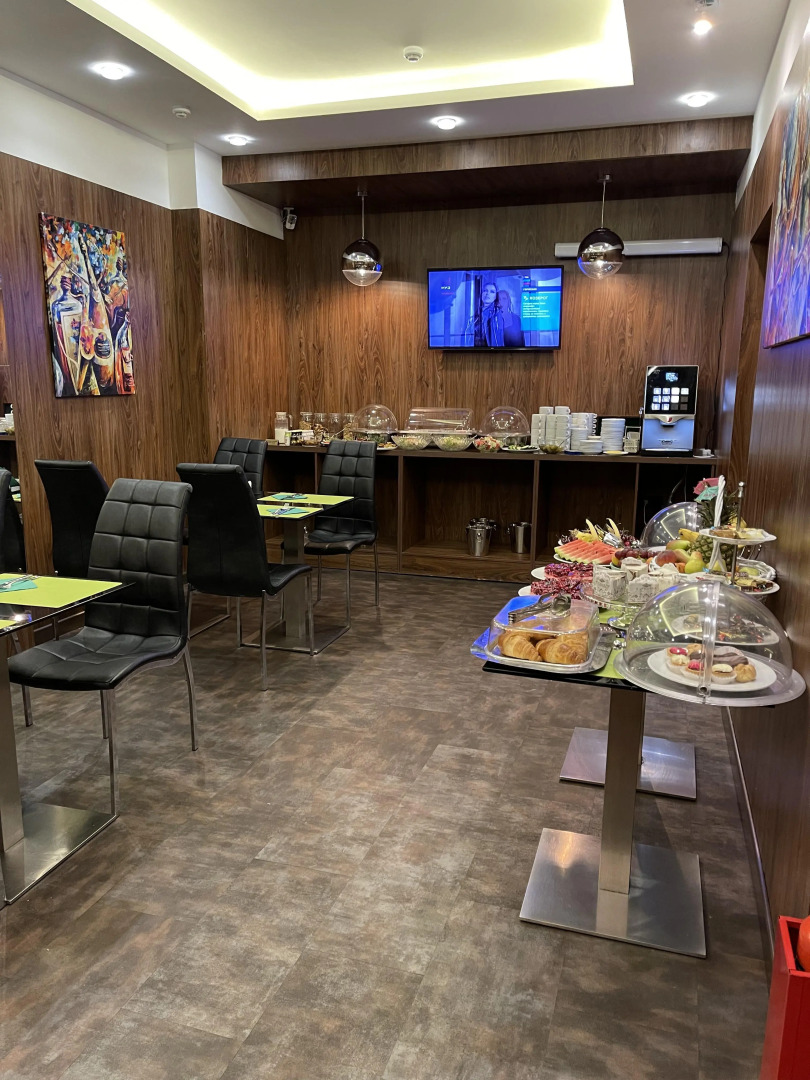 Отель Riverside