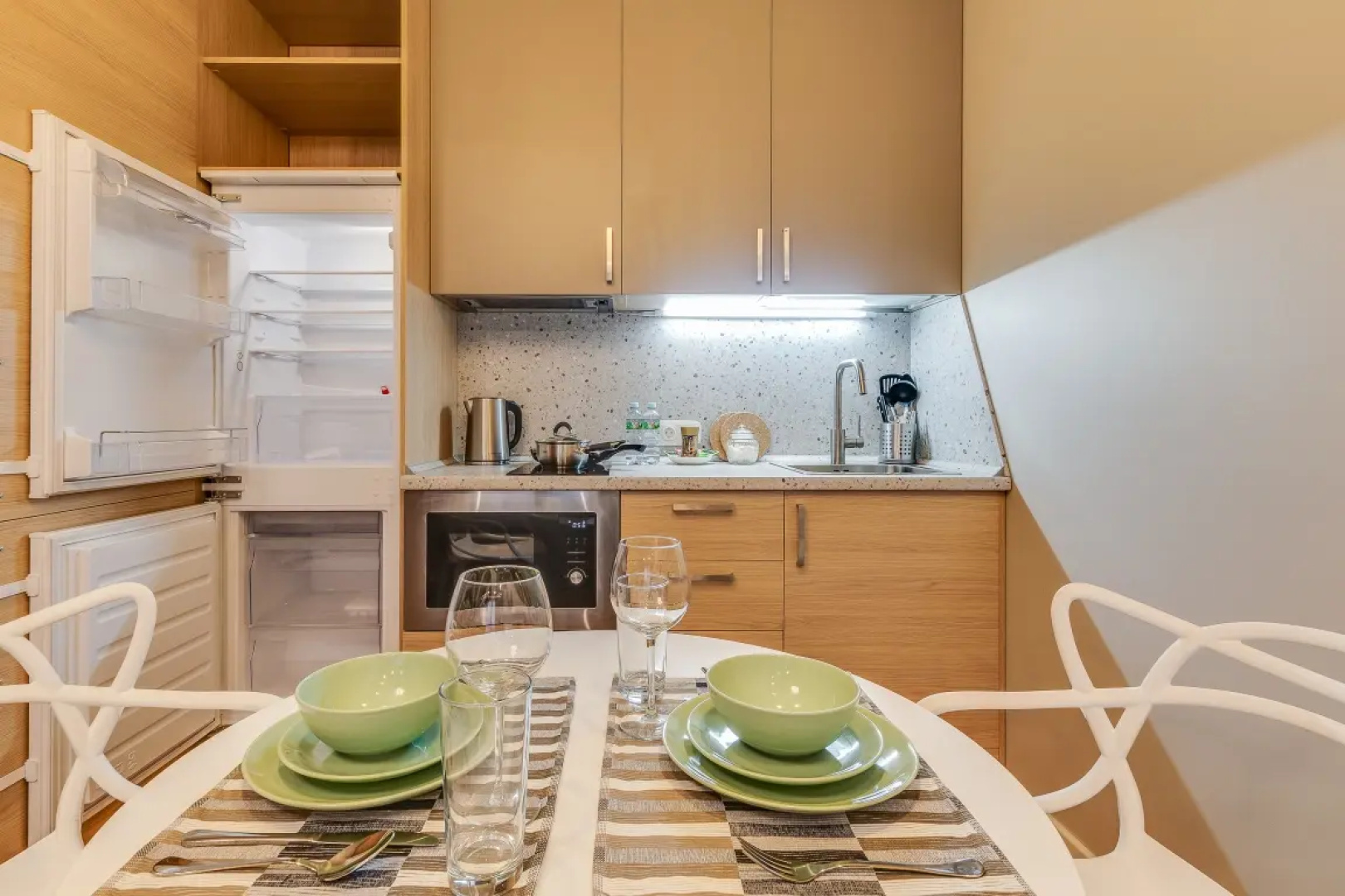 Апартаменты Комфорт с Видом на Город Business Apartments