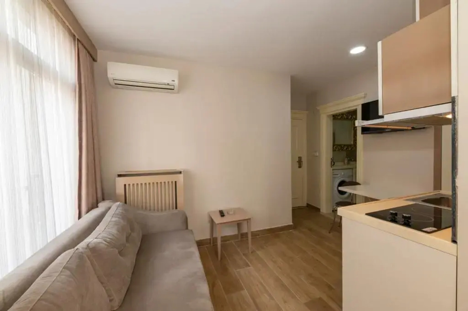 Отель Taksim Peri Suite