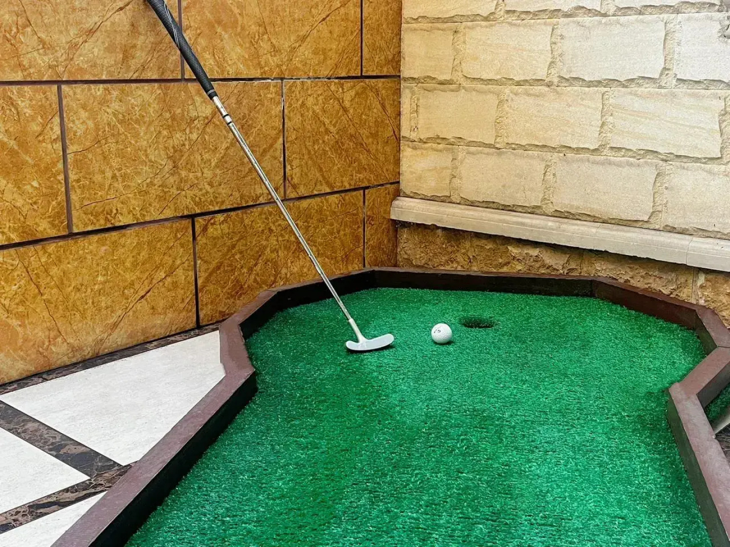 Отель Марианна