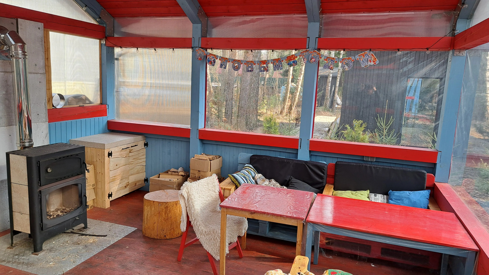 Частный дом в Заветах Ильича с голубой гостиной