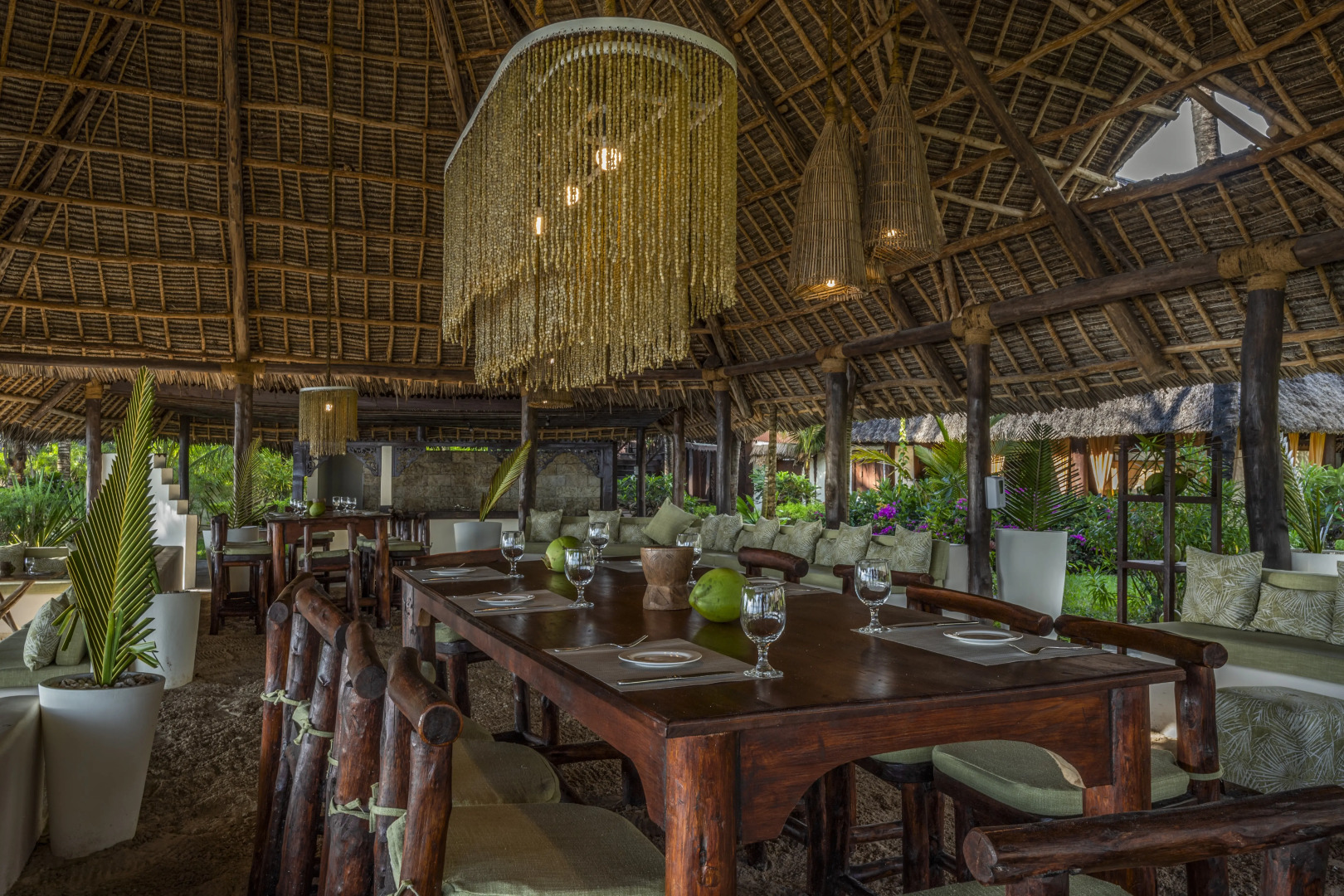 Отель Breezes Beach Club & Spa – Half Board