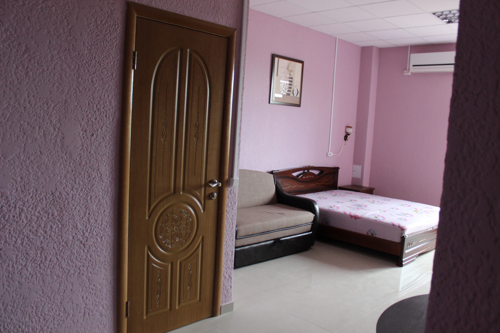 Отель Адель