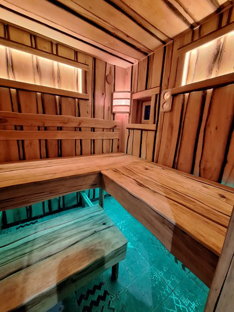 Частный дом в Заветах Ильича с розовой гостиной