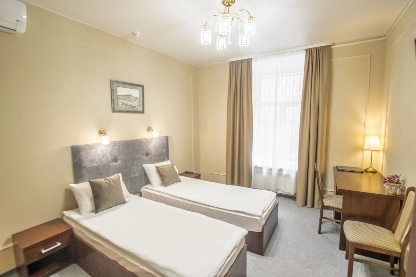 Отель на Моховой