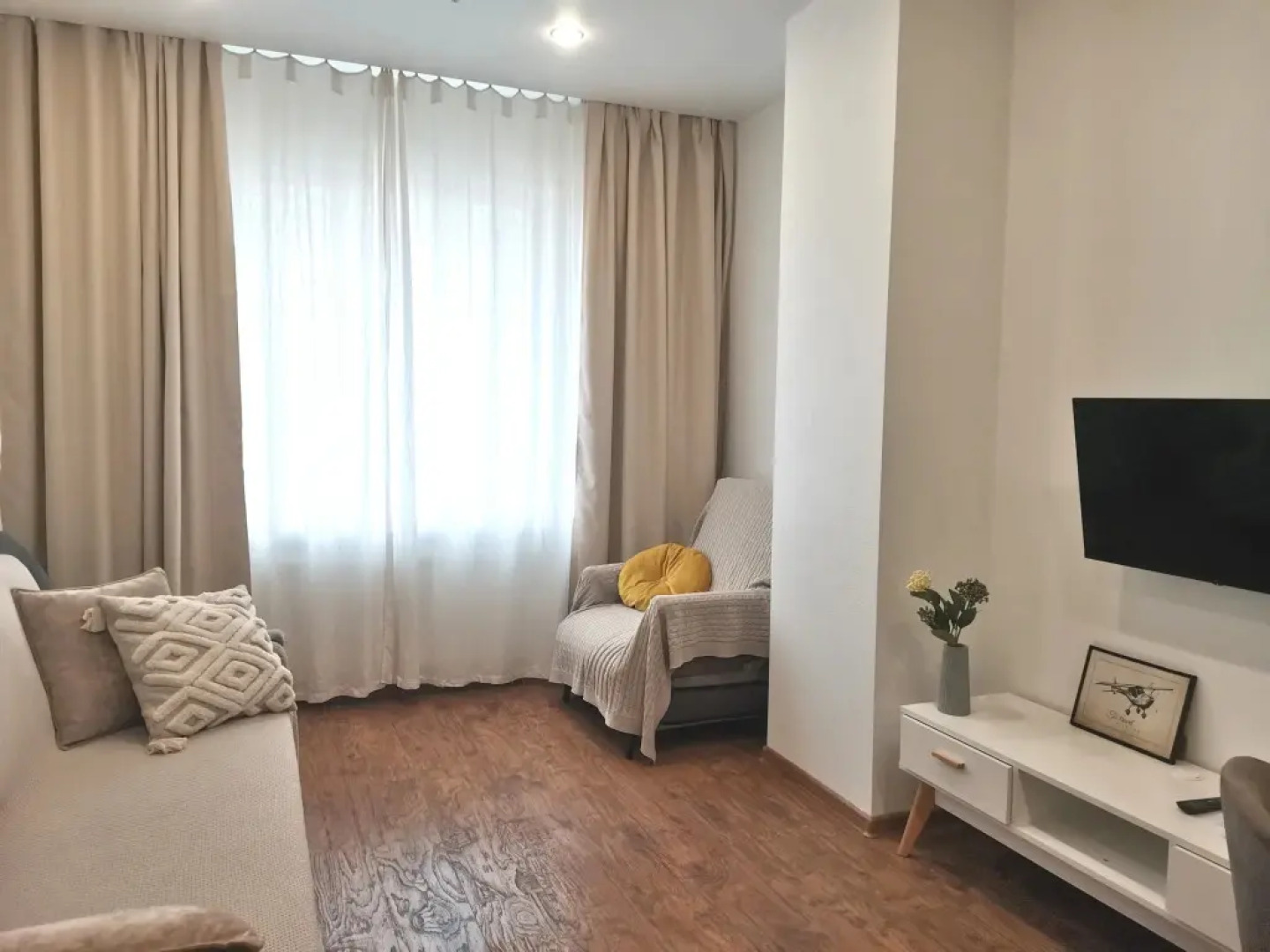 Апартаменты Авеню на Мужества