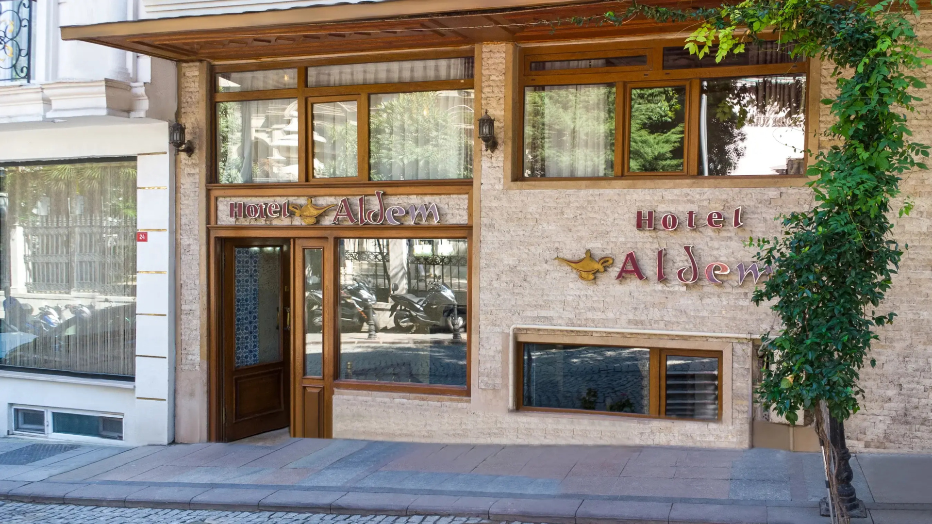 Отель Aldem