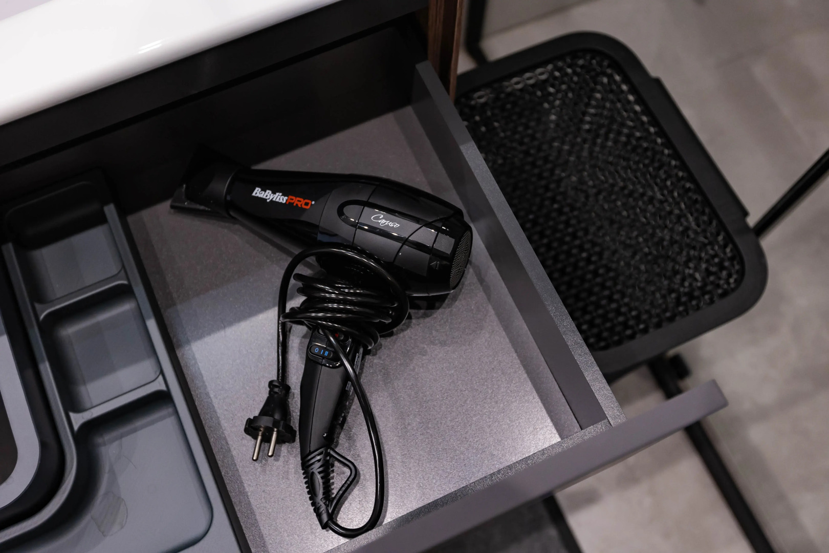 Частный дом Whitey House половина 1