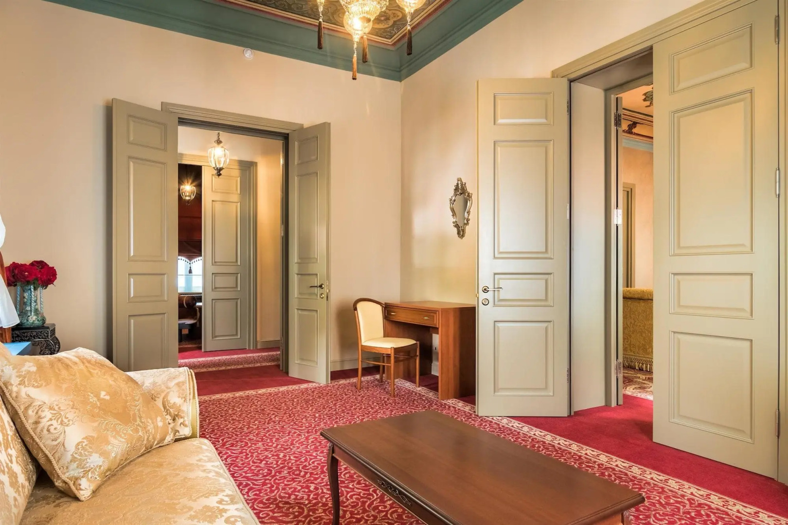 Golden Tulip Borjomi