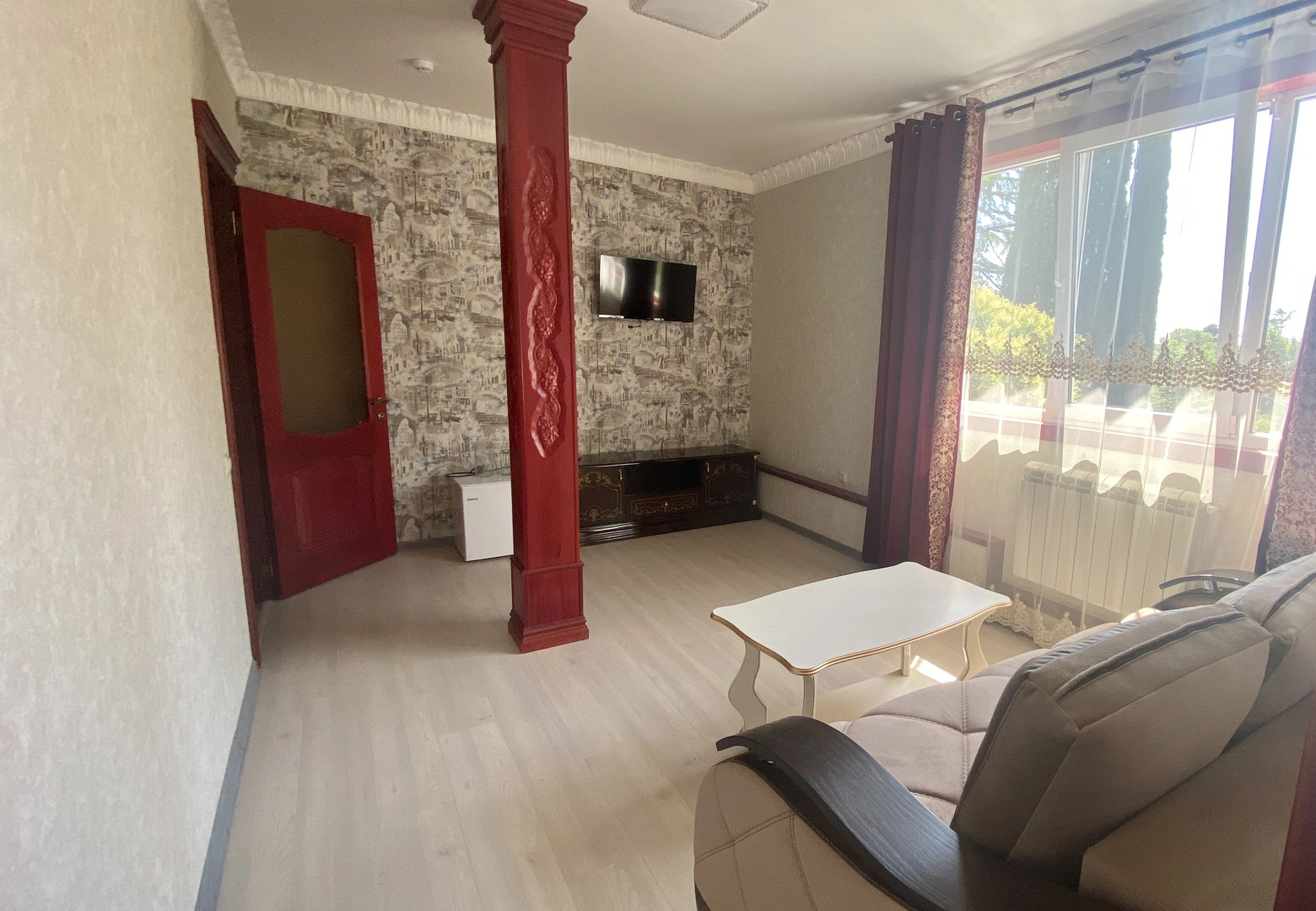 Отель Золотой Лотос