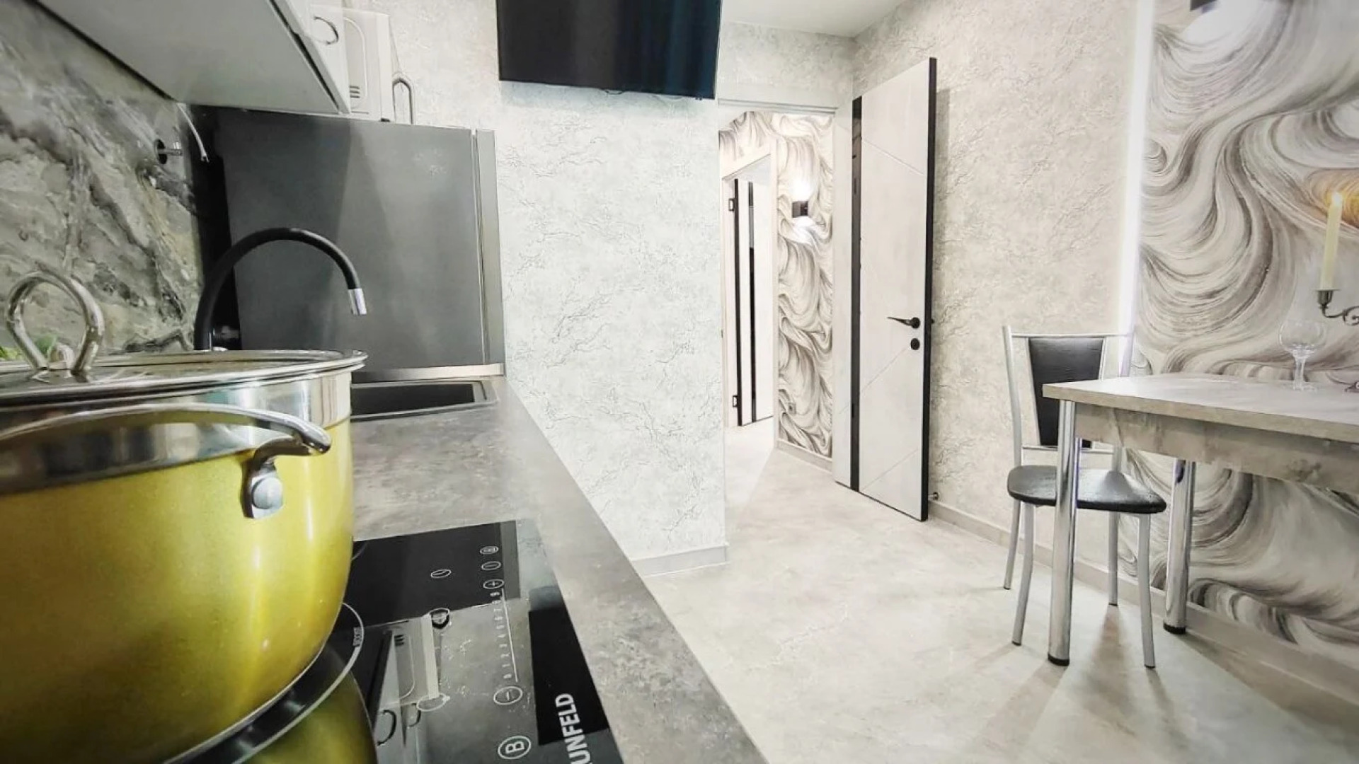 Квартира дизайнерская Renta27 в самом сердце города