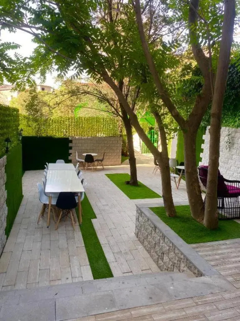 Отель The Friends