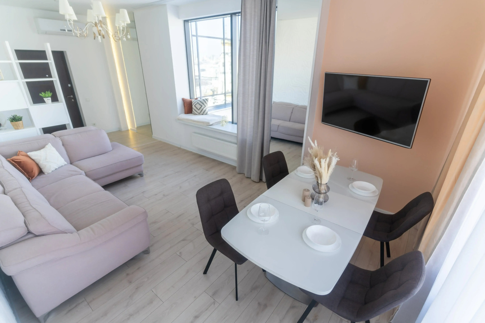 14 Апартаменты RADIUS Малышева 42А (11)