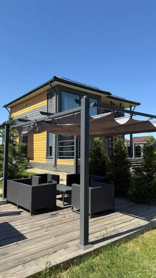 Частный Дом Большой семейный с панорамными окнами