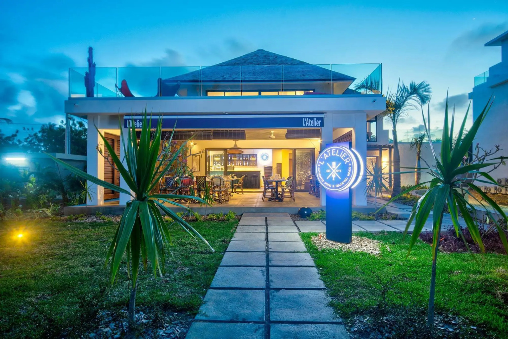 Mythic Suites & Villas