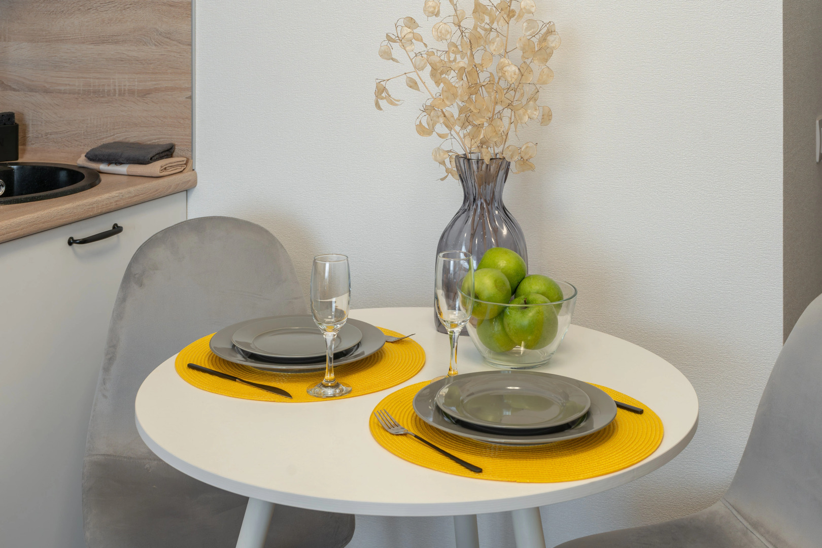 Апартаменты KeysSpb на Фарфоровской St2