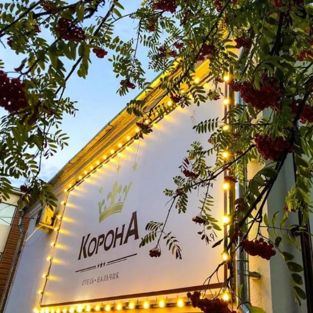 Отель Корона