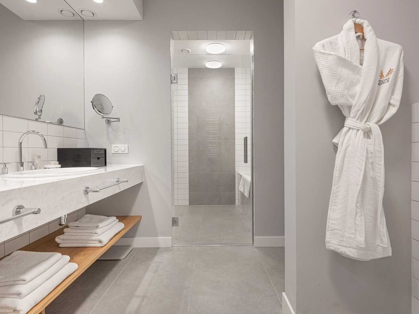 Отель RODINA Grand Hotel & SPA Irkutsk 5*