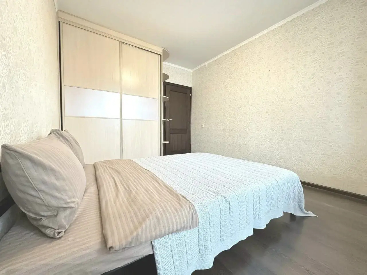 Квартира Двухкомнатная с балконом на Притомском