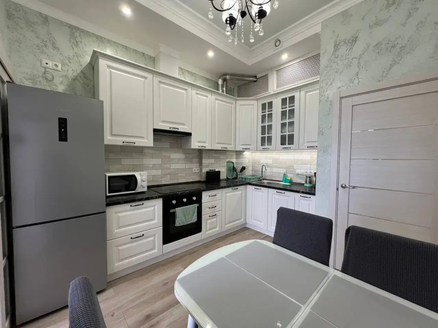 Квартира двухкомнатная Крымская 22