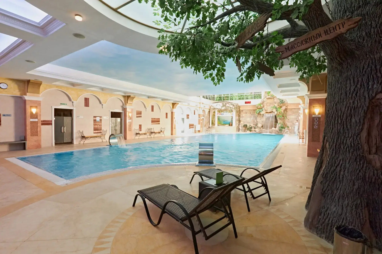 Отель ГРИНН Бизнес-класс