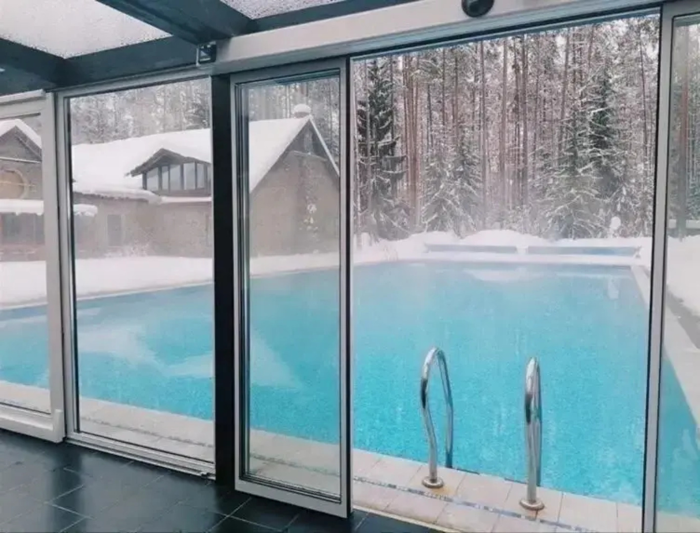 Частный дом Lux 130 кв.м в сосновом лесу на берегу озера в Рощино