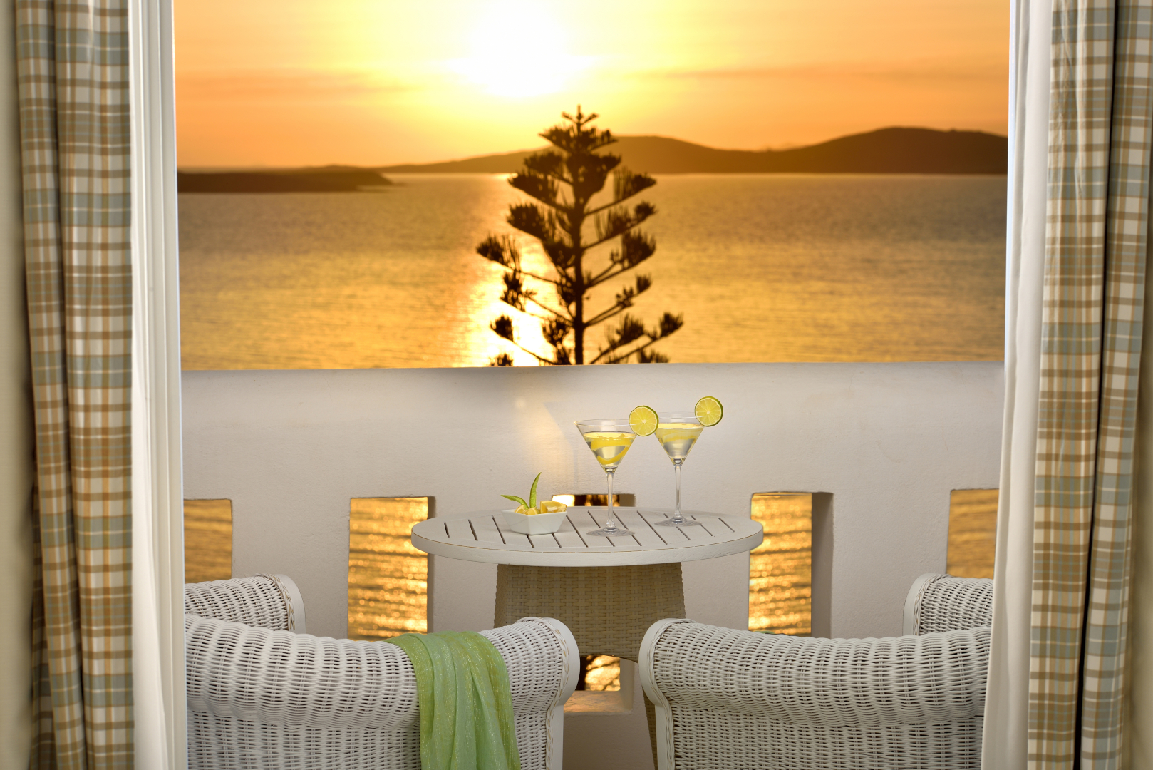 Отель Saint John Hotel Villas & Spa