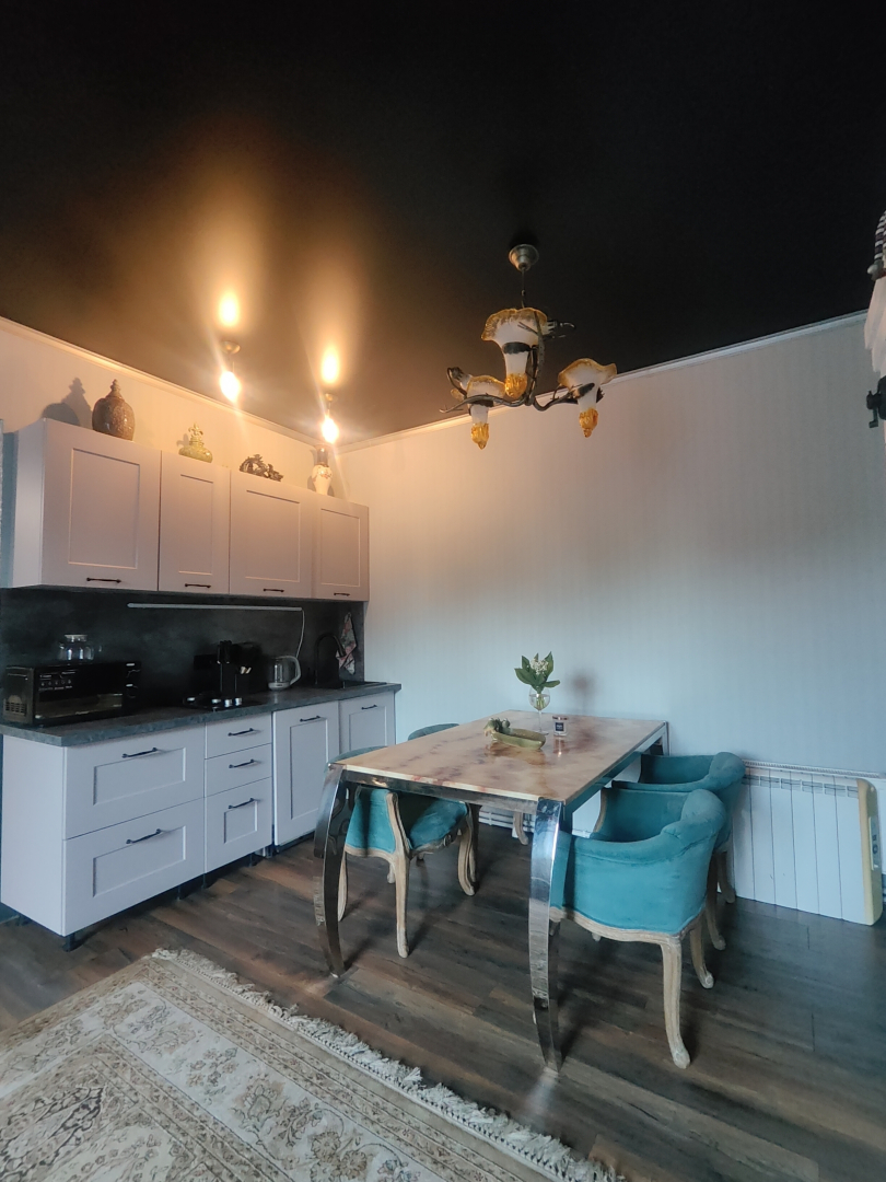 Частный дом уютный с дизайнерским ремонтом