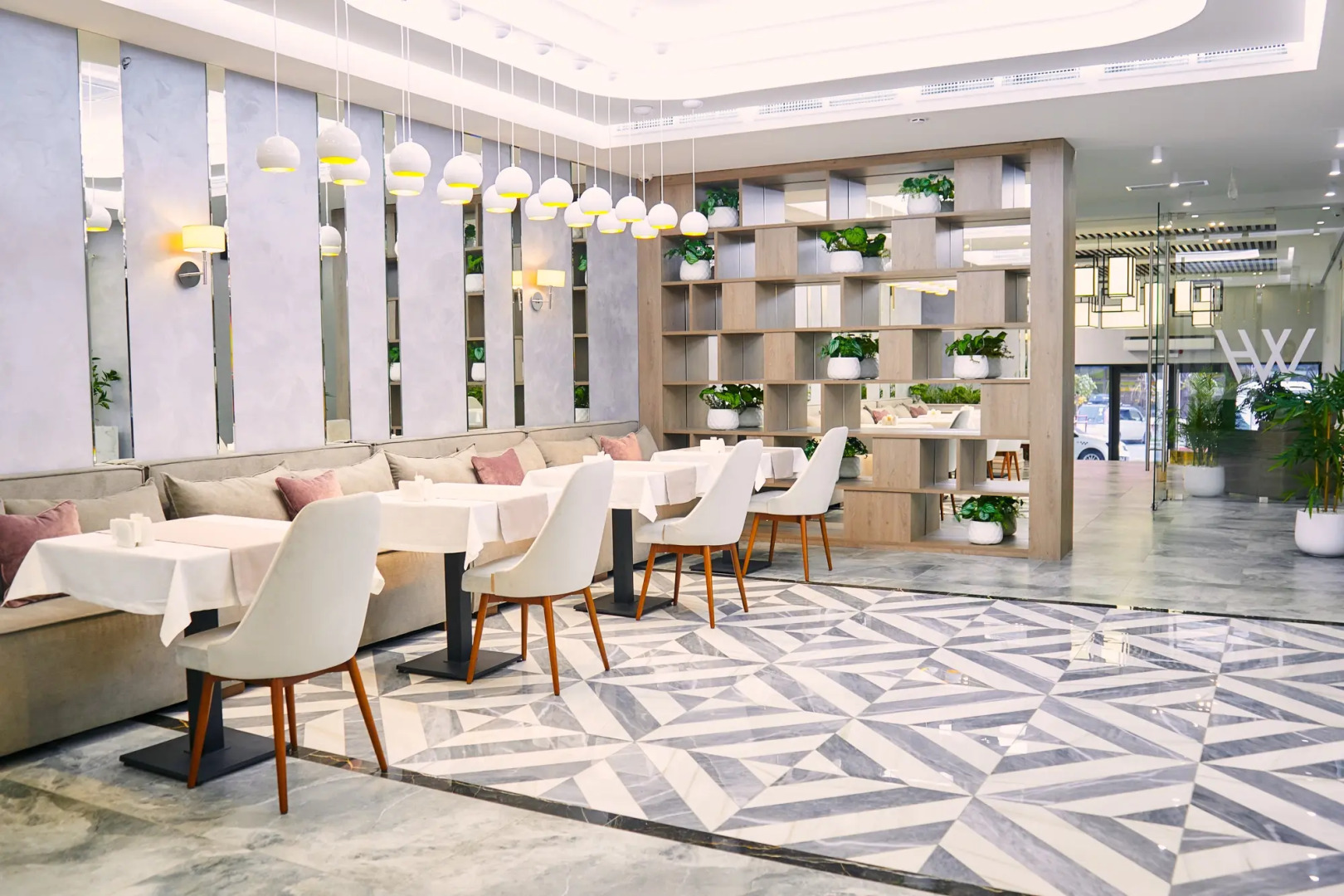 Отель WHITE HILL