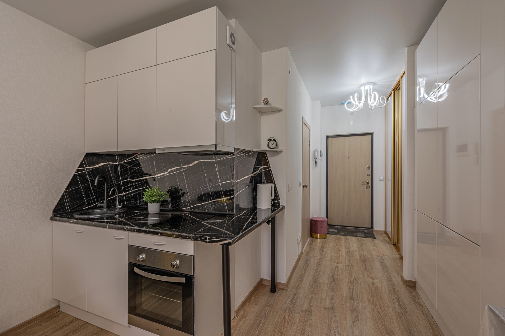 Апартаменты Светлый 6