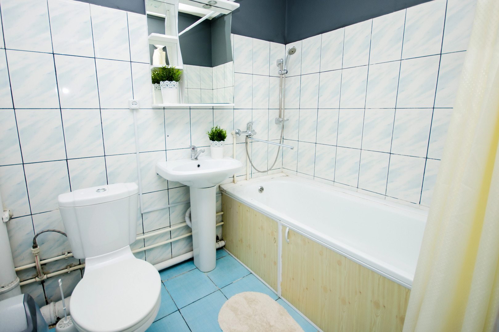 Апартаменты Квартирный Вопрос на Строителей 8