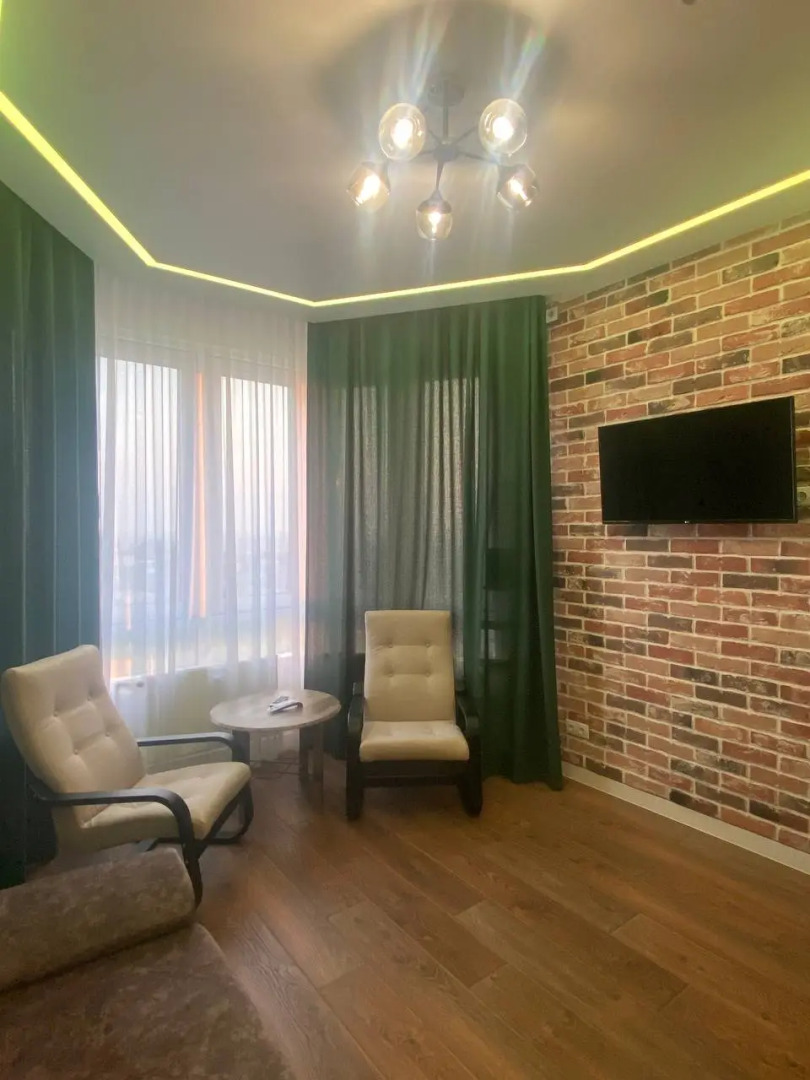 Апартаменты В КМ Tower Plaza