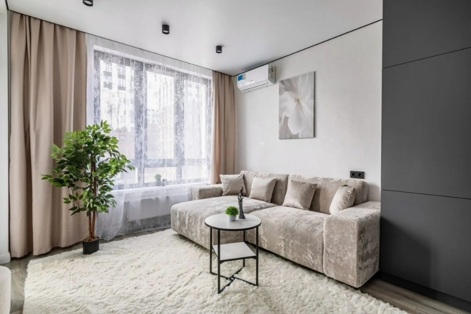 Квартира Стильная 2-к в ЖК Бизнес-класса "SavinHouse" в 5 минутах от Аквапарка Ривьера