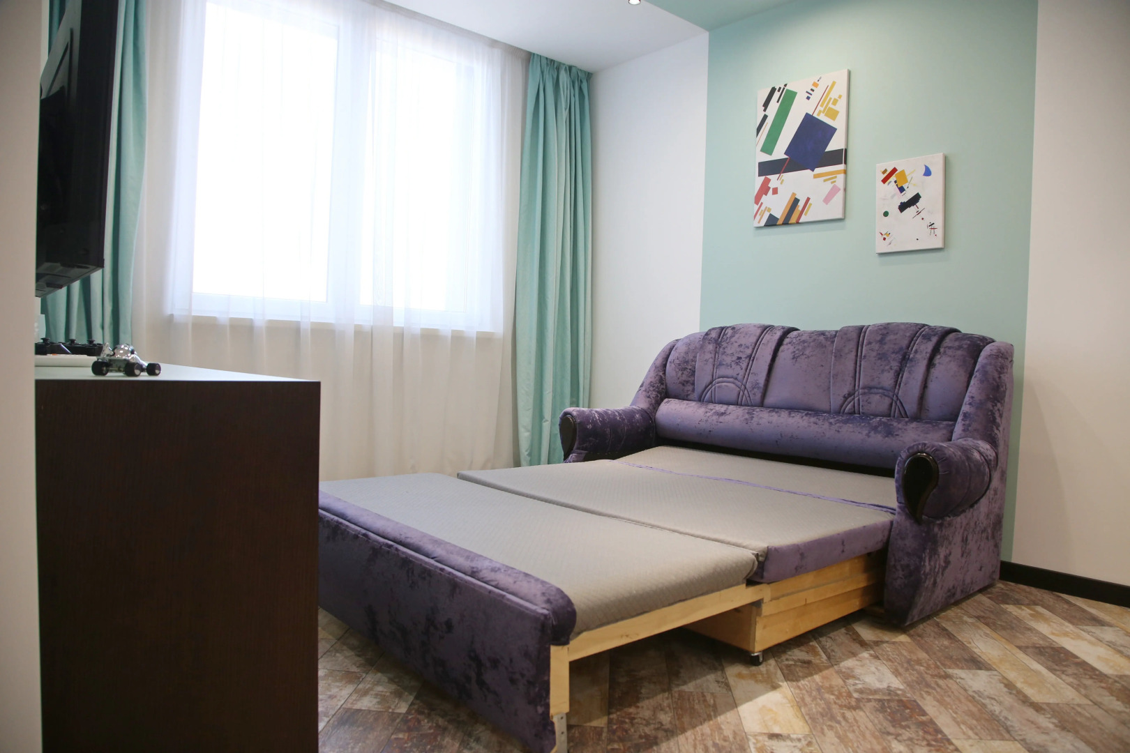 Апартаменты Малевич - мята, лаванда и горький шоколад в интерьере