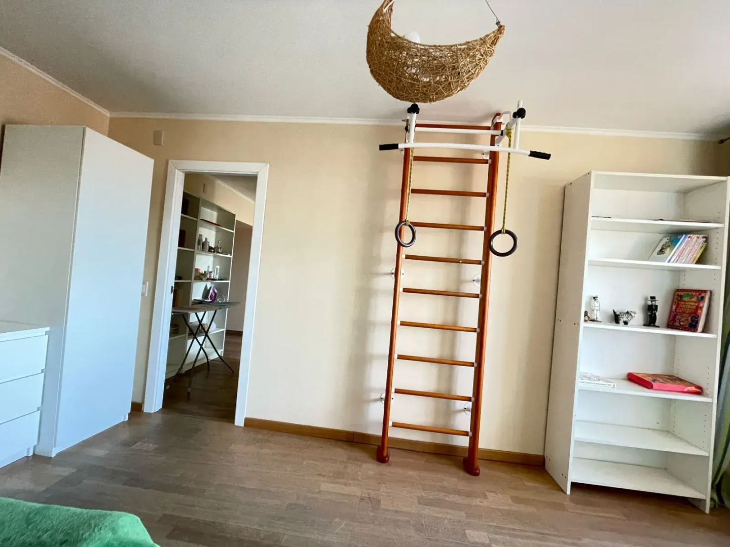 Апартаменты Просторные с 3 спальнями и большой столовой