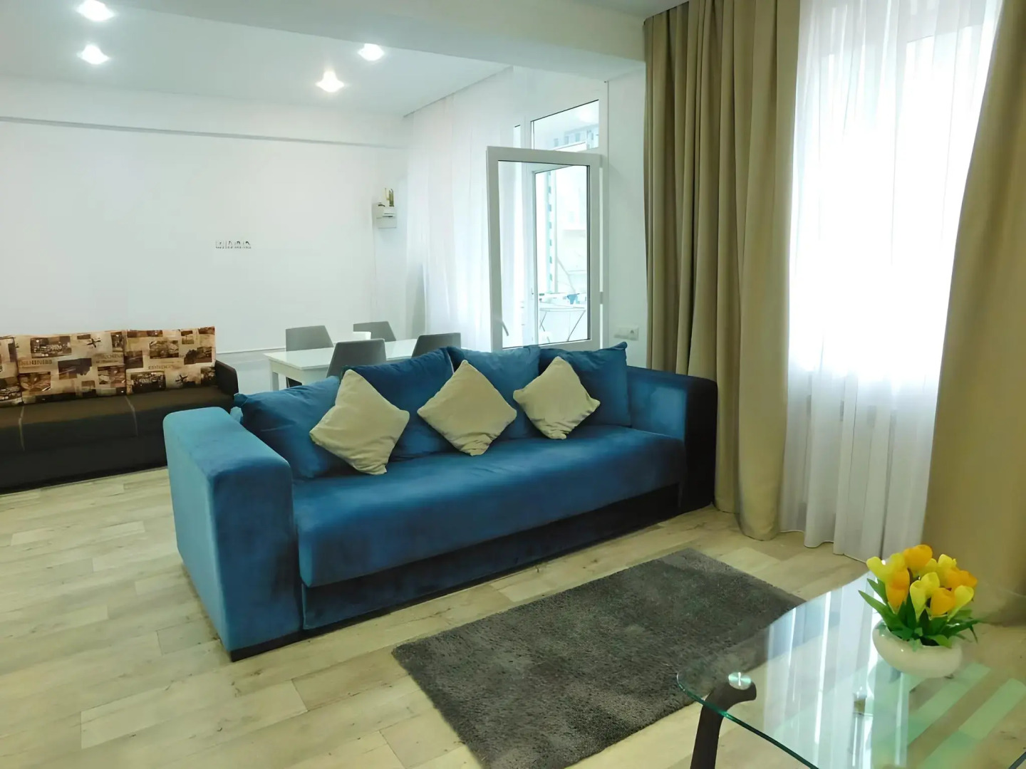 Квартира Центр Цветник Радон Власова 4