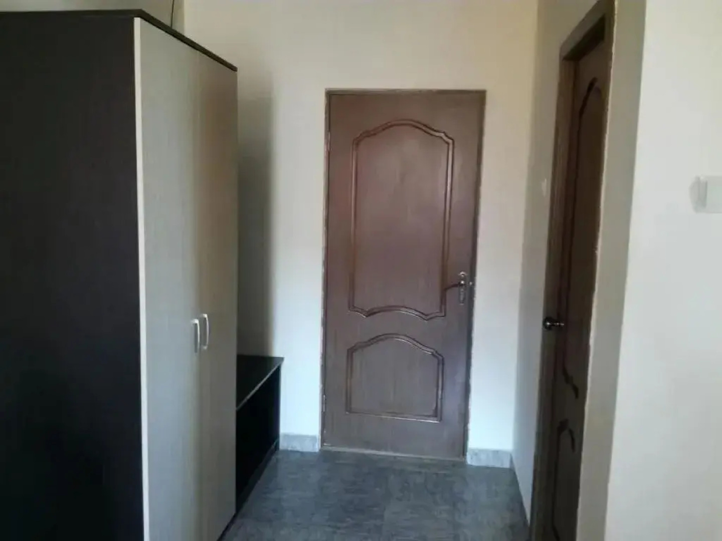 Меблированные Комнаты на Улице Мира 42Б