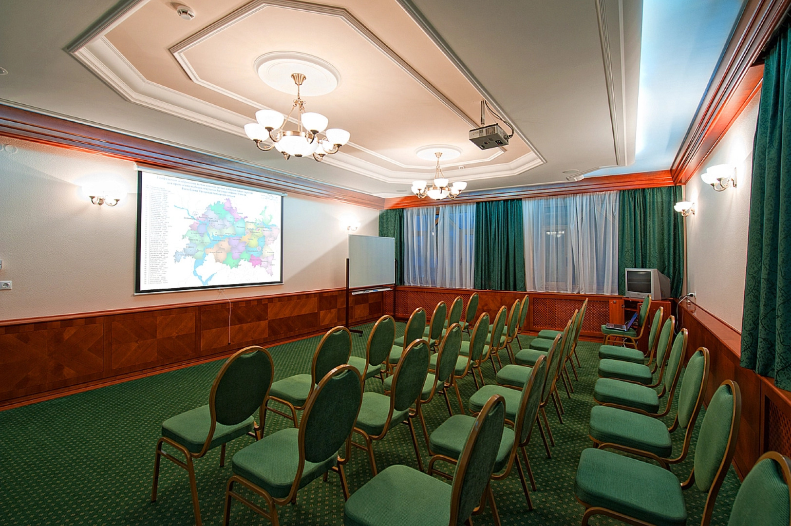 Бизнес-отель Нефтяник на Толстого