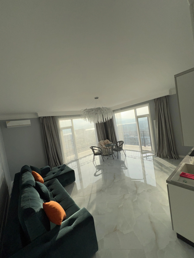 Апартаменты на 19 этаже с видом на море