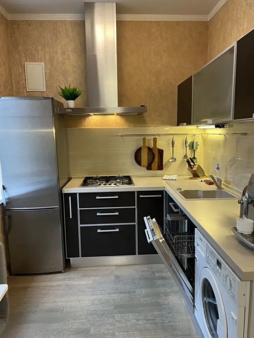 Квартира на Дмитриевой 13Б