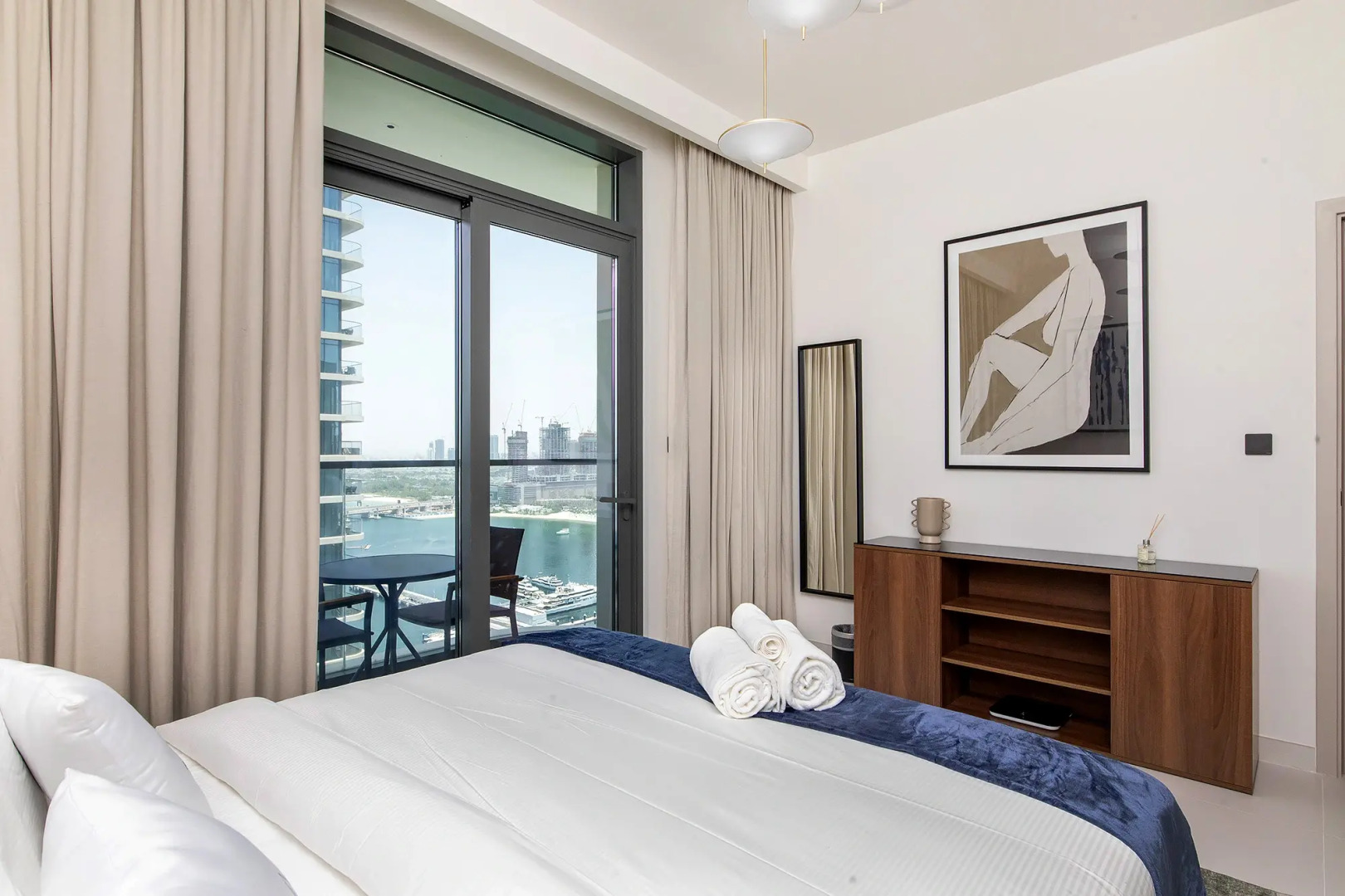 Апартаменты Marina Vista Emaar Beachfront