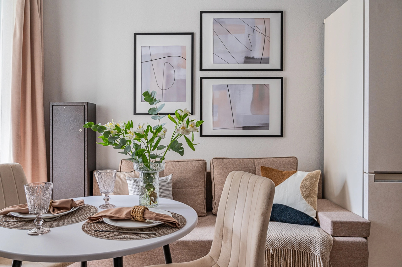 Апартаменты на Краснолесья 10/3