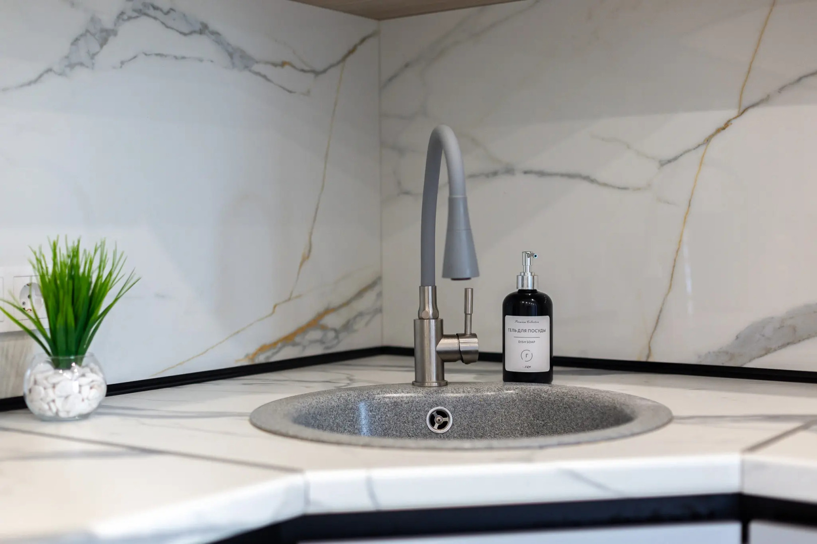 Квартира С балконом возле моря Аллея 254